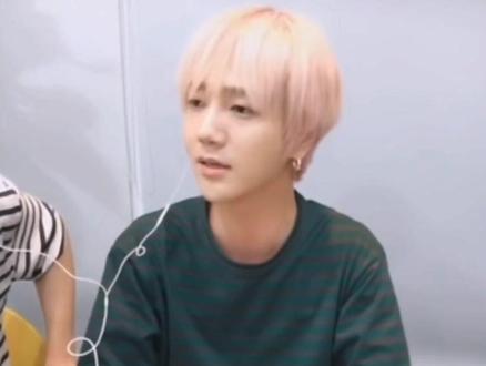 #金钟云 #superjunior #艺声 #金康熏#林俊杰 林俊杰硬生生把一个南韩大主唱逼成了哑巴,金小手一阵挥挥“好着急”灵动的双眼“差点唱出来了”最后的颤音挺像一回事😹