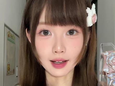 花知晓邦尼花园眼影🐰类似色对比+眼妆教程
新盘每一盘的画法都教给大家~
#妆教 #眼妆教程 #眼影盘