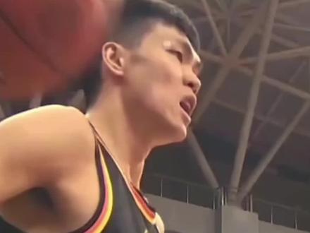 庞峥麟,高效表现助力江苏大胜新疆,打破质疑,有力回击饭圈文化,全场29分8助攻4篮板4失误,江苏88:68新疆,成功复仇新疆,打破阴影#庞峥麟 #江苏肯帝亚#cba热门