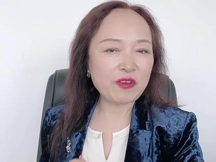 职场隐形权力
幕僚权力
好幕僚:
站位有高度
思想有深度
眼界有宽度
知识有厚度