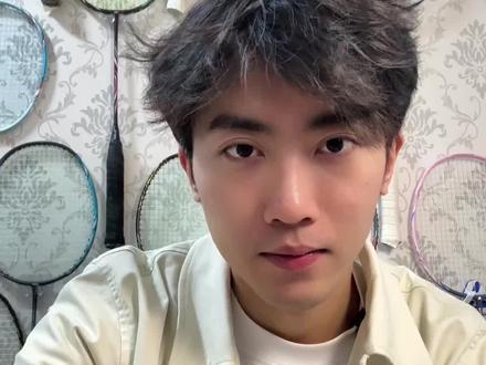 作为一个后来的羽球人看到这些确实很震惊 #羽球人 #羽毛球拍#尤尼克斯 #天斧99 #弓箭10