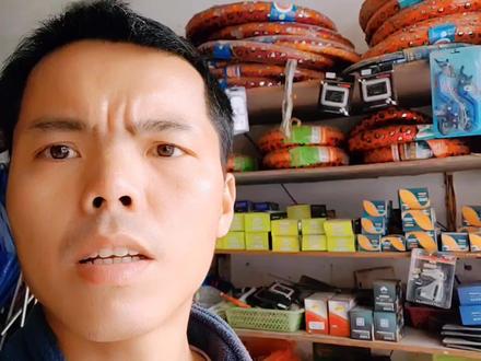 电动车捏住刹车仪表闪屏,电量显示下降不满格,来师傅告诉你原因