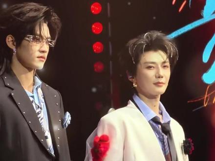 低血糖的人可以来粉一下我们云熠星河#云熠星河 #郝熠然 #云旗 #云熠澳门演唱会 #路透