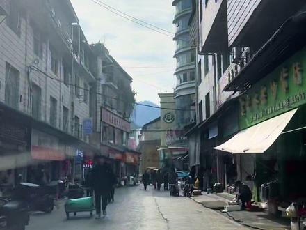 湘西古丈县歌唱家宋祖英老师的故乡 湖南最小的县城 高速口 火车站 高铁站 一应俱全 我带大家丈量一下这个小城#古丈 #湘西 #宋祖英