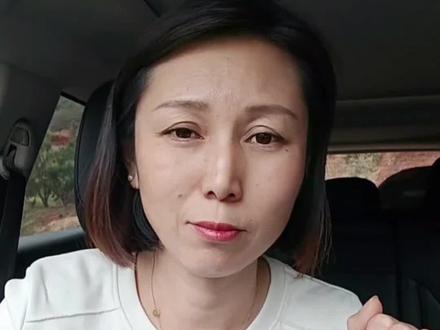 四川高考地狱模式:1分一操场,你拿什么赢? 别张口就985、211,说得轻飘飘,孩子却在开地狱模式!
2025四川57万考生,本科率仅43.4%,985录取率1.5%,一分就是一操场人!
我的孩子24年高考560分,背后是40度高温、三年陪读、十几万投入的日夜。
别再说「努力就有回报」,四川高考,天赋、运气、心态、家境,缺一不可!
孩子能考上本科,就是英雄;人生不是一考定终身,愿每份付出都被温柔以待。#四川高考 #高考数据 #高考难度 #高考2025 #四川考生