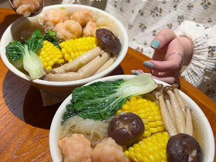 节后吃一碗味增水煮菜解解腻叭💛大口吃虾滑 #二人食 #晚餐吃什么 #vlog日常 #好好吃饭 #干净饮食 #好好吃饭大赛