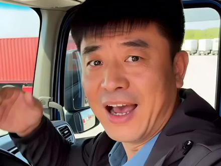 从白发到黑发,是岁月的温柔转变,亦是内心的积极绽放#白发结束了 #养发护发 #分享生活