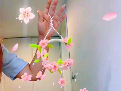 桃花风铃,超详细教程来哦!#超简单手工教程 #风铃#扭扭棒手工