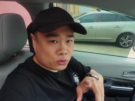 27款塞纳上市。 27款塞纳跟26款塞纳究竟怎么选?新塞纳没有实体按键?没了灵魂?#丰田 #丰田塞纳 #每天一个用车知识 #抖音汽车 #抖音推广