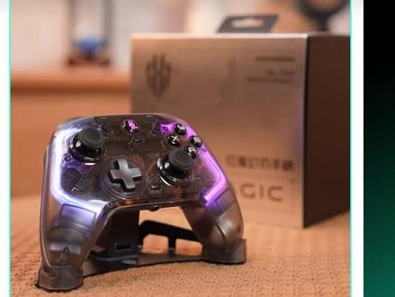 质价比拉满的游戏搭子!红魔幻刃游戏手柄实测! #红魔幻刃游戏手柄 #双十一手柄推荐 #一花一个世界