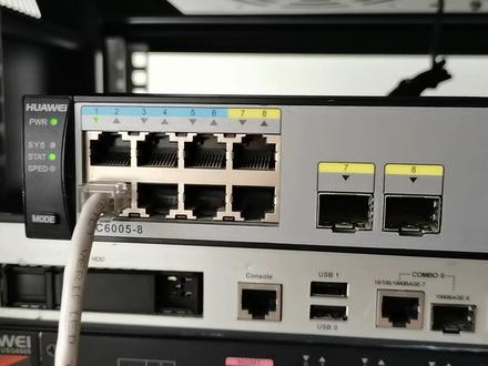 #华为 无线AC6005-8到了,后面给大家演示调试#无线AC #wlan #网络工程师