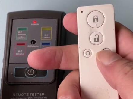 比亚迪汽车钥匙改装升级智能液晶钥匙 #比亚迪 #液晶钥匙 #仰望u8 #比亚迪汉 #比亚迪海豹