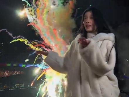 教你拍出好看的吉七彩,快分享给你的搭子学起来。#吉七彩#吉腾烟花#氛围感#拍摄技巧#2026年要和喜欢的人去浏阳看烟花