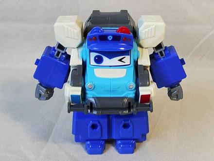 百变校巴玩具,警车变形机器人仆仆合体金刚战士动画同款