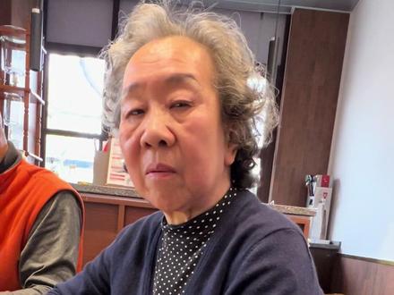 豆汁大爷引热议,北京大妈有话说 #北京范儿 #豆汁大爷 #北京大妈 #人间观察计划