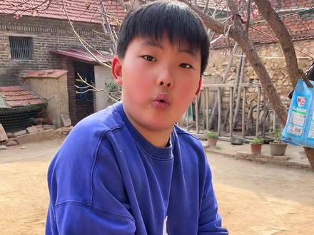 儿子是江山,侄子是靠山,不要再问我为什么姑姑疼侄子,因为这是本性,是刻在骨子里的血浓于水的亲情。#姑侄亲 @DOU+小助手