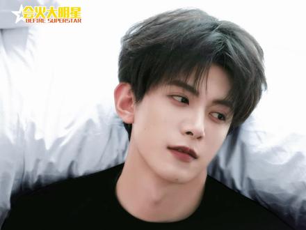 比起新人美时期伟大,更是邓凯足够真诚#邓凯#齐旻#宠粉#真诚 感谢素材来源:@SHINE_邓凯 @七七柒柒 @星屿_Kailsland丨邓凯 @rabbit @虾仁^ @卷卷小薯 @小猫泡面杯