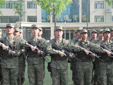 “因为热爱,所以再次出发!”兵哥哥二次入伍,重踏征程!#二次入伍 #青春 #军装 #新兵