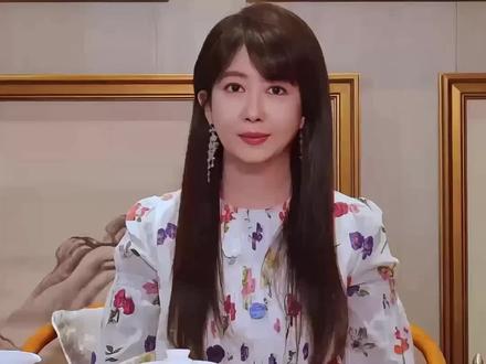 今天我们迎来了二十四节气的开始——立春。今年开始,每一个节气,孟亚亚都会为大家剪一张节气剪纸,各位小伙伴们也可以跟随着孟亚亚,边听节气的故事边给自己剪一张节气的剪纸~
🖌️主题书法:鲜云
🎵背景音乐:赵海洋 《庚子春》
💄艺人妆发:崎辉
📷摄影摄像:承泽
👗艺人服装:生活在左
💻视频后期:孟庭苇工作室
#二十四节气 #今日立春 #传统文化