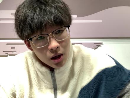 vivo X 90的屏幕翻车了吗?但是他还是一台水桶线下机。#手机数码 #vivo #手机 #x90