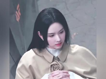 陈都灵好适配末日无限流的少女暴君😍 无论外貌还是性格都和白幼薇好贴啊!#陈都灵 #今天也没变成玩偶呢 #陈都灵白幼薇 #末日文 #无限流