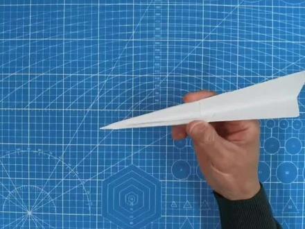 冠军纸飞机——总决赛冠军的选择
如何折制冠军纸飞机?一起来看看吧
#武汉纸飞机