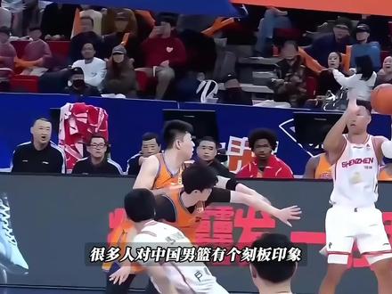 本赛季CBA球风最硬的男人,他就是本次再次入选国家队的国产巴特勒贺希宁#dou来cba#cba联赛