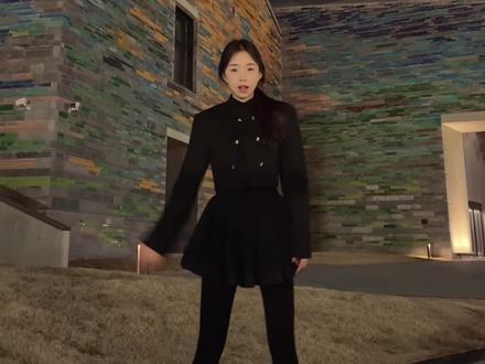 我的新年美甲~
#新年马甲手势舞我先跳 #新年马甲趋势