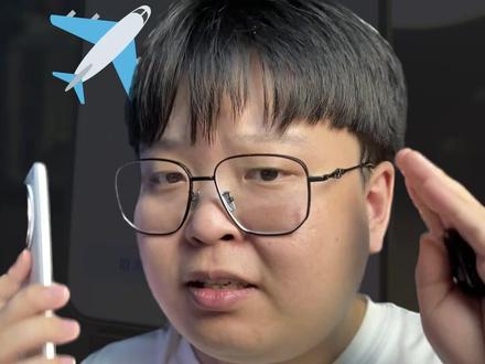 ColorOS 15 出国必备谷歌框架安装方法! # ColorOS 15安装Google框架及相关注意事项
应粉丝提问,很多人对Google Auto车载服务感到好奇,而使用该服务的前提之一是安装Google框架。在ColorOS 15系统中,安装Google框架的方法其实并不复杂。
## 一、安装步骤
1. 打开手机“设置”,找到并点击“系统与更新”选项。
2. 在“系统与更新”页面中,点击“Google设置”。
3. 进入“Google设置”后,开启“Google移动服务”。
4. 此时,需要输入自己的Google账号。若还需要使用Google商店,可以在百度上搜索“Google应用商店”,按照相关提示进行操作,这样就能够享受到Google提供的各种服务了。
## 二、注意事项
不过,需要提醒大家的是,开启Google服务之后,手机可能会出现异常耗电的情况。这是因为Google相关服务在后台运行时会占用一定的系统资源,从而导致电量消耗加快。所以,如果对手机的电量续航比较在意,建议谨慎考虑是否安装Google框架并开启相关服务。
以上就是在ColorOS 15系统中安装Google框架的方法以及相关的注意事项。大家要是还有其他想了解的关于ColorOS 15系统的问题,欢迎在评论区留言,咱们下期再见!#ColorOS #ColorOS15 #数码科技 #数码 #ColorOS15使用技巧