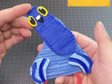 疯狂的鸽子(粉丝投稿)扭扭棒教程来啦~做法嘎嘎简单,一学就废 #疯狂的鸽子 #扭扭棒的100种玩法 #手工diy #手工大神请支招 #宝藏生活家企划