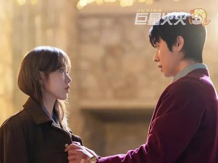 韩剧《在你灿烂的季节》把细节控看爽了 用女主宋嘏烂的视角认识男主鲜于灿 完全就是表面小狗 内里阴湿男啊 #在你灿烂的季节 #蔡钟协 #李圣经 #韩剧 #阴湿男