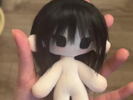 小鼻嘎头部详细教程来啦!
我相信看完这两期的宝子们一定能学会💪
#娃圈 #鬼娃娃 #棉花娃娃 #手作娃娃 #手缝娃娃