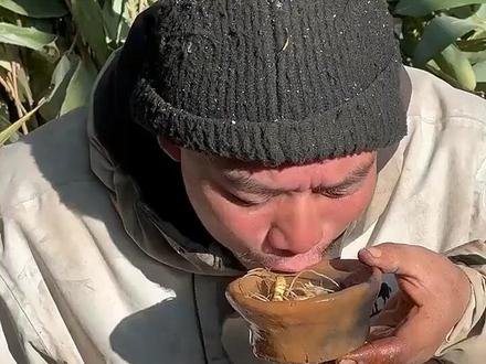 荒野“老中医”野外养生,荒野第一个用上瓷器的男人