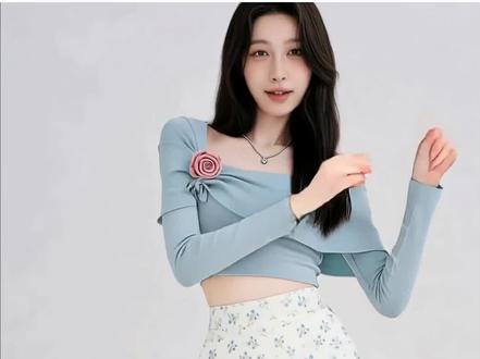 最近这个女装跳舞视频超火,春夏款已经开始上新了、姐妹们千万不要错过噢……#Ai服装 #Ai女装#ai教程 #Ai动图