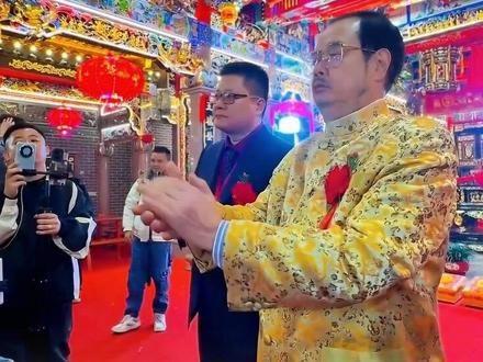 老叔霸气 完工后 去炒两个菜哈!如气如气#香港江源集团董事长 #吴镇明 #振东兄 #dou来广东百千万 #潮汕人