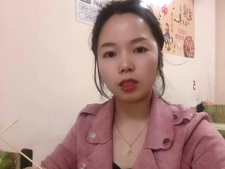 分享一个竹签怎么卷起粿条的!拿走不谢!#勿忘我炸串 #这家店回头客超多 #好吃不贵经济实惠 #炸串教程