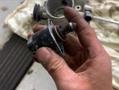 长安悦翔v3有时转速自己升高,转速忽高忽低,客户自己直接买了个怠速电机#修车