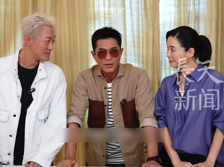 《#寻秦记 》电影来了!25年后原班人马重聚,#林峯 表示电视剧版是自己首部古装戏,还回忆起杨过时期的古天乐“太帅了 好像漫画里走出来的 当时还很白!”说完瞬间爆笑 #古天乐 一脸无奈。