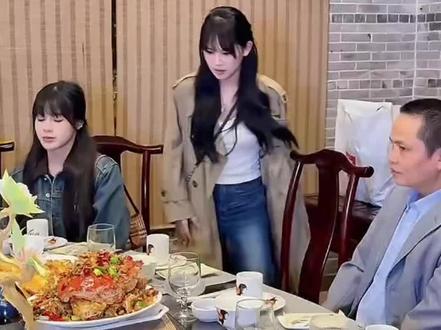 小清的话好感动,,好姐姐,不能改变历史只有以后弥补。