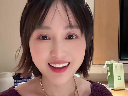 新SU7卷卷已下单 定了哦,新SU7靛石绿加上砂陶米内饰,Max版本…… #小米汽车 #小米su7 #新一代SU7 #付卷卷 #爱粟