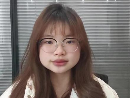 快来和朋友一起养小火人吧! #多闪app #多闪 #AI小火人聊天 #小火人 #小火人家长图鉴