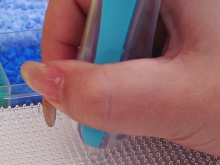 早说有这种拼豆笔 谁还用镊子 #拼豆笔 #拼豆 #拼豆教程 #美销宝 #豆笔