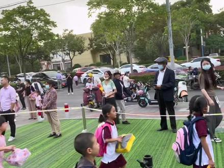 外地学生想来上海上学怎么办?必须重视两个黄金窗口期:幼儿园大班第二学期和五年级的第二学期。#转学 #上海上学 #升学规划 #外地人在上海