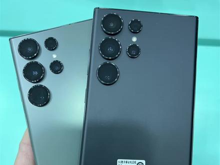三星S23Ultra 手机壳,素皮是一种介于真皮与皮革之间的材质,素皮手感更好,更重要的是不沾指纹 #三星S23ultra手机壳#三星S23Ultra镜头膜#三星手机壳 #玉田广场步行街新天地数码