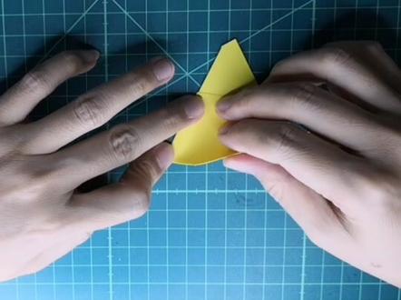 原来五角星这样剪,一看就会~#国庆节 #简笔画 #五星红旗