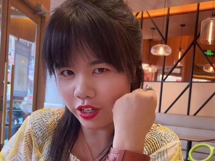 19.9一杯子可乐,杯子送你再给你一个汉堡,冲鸭伙计们#跟着抖音来探店 #嗨吃畅饮 #网红水杯 #德克士 @DOU+小助手