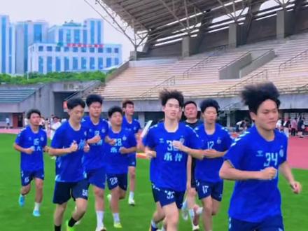永州队全力备战与大湾区湖南人足球队友谊赛,30号见! 湘超永州队训练日常打卡,全力备战与大湾区湖南人足球队友谊赛。
#永州足球队VS大湾区湖南人足球队 #永州
#永州市体育场 #足球友谊赛