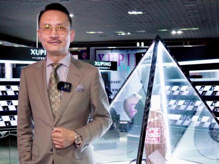 “这辈子,做定这一行!做好这一行!”——潘旭平。执着是实体企业家成功的特质!#时尚饰品 #探店达人