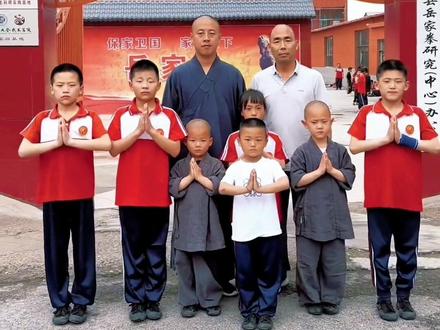 欢迎少林延淀来学校看望孩子们#弘扬中华武术 #少年强则国强