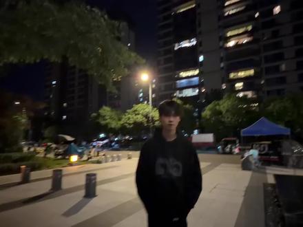 “关于我们,我有一万个为什么没有问”